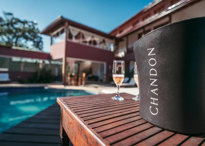 Hotel com piscina: Vila Bardot